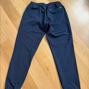 Vuori Athletic Pants - Large